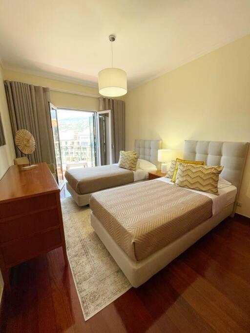 Seaview Apartment Walking To The Beach Funchal  Esterno foto